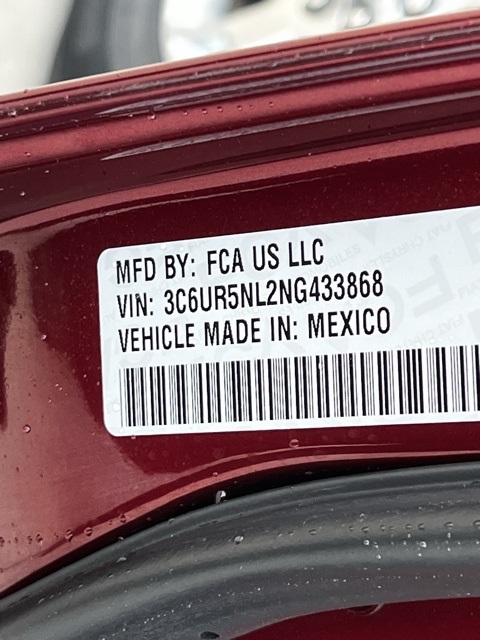 2022 Ram 2500 Laramie photo 32
