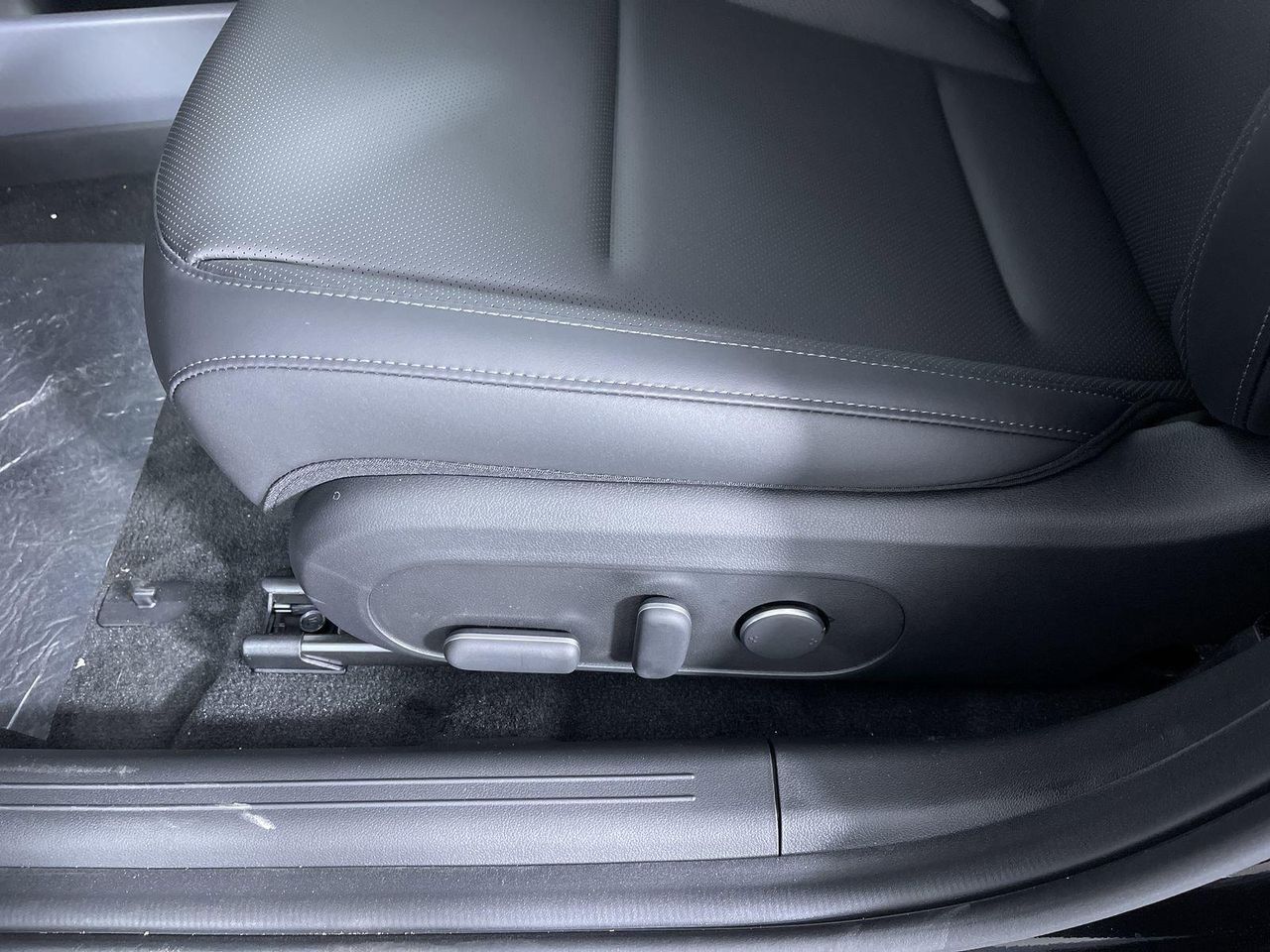 2025 Hyundai Ioniq 6 SEL photo 22