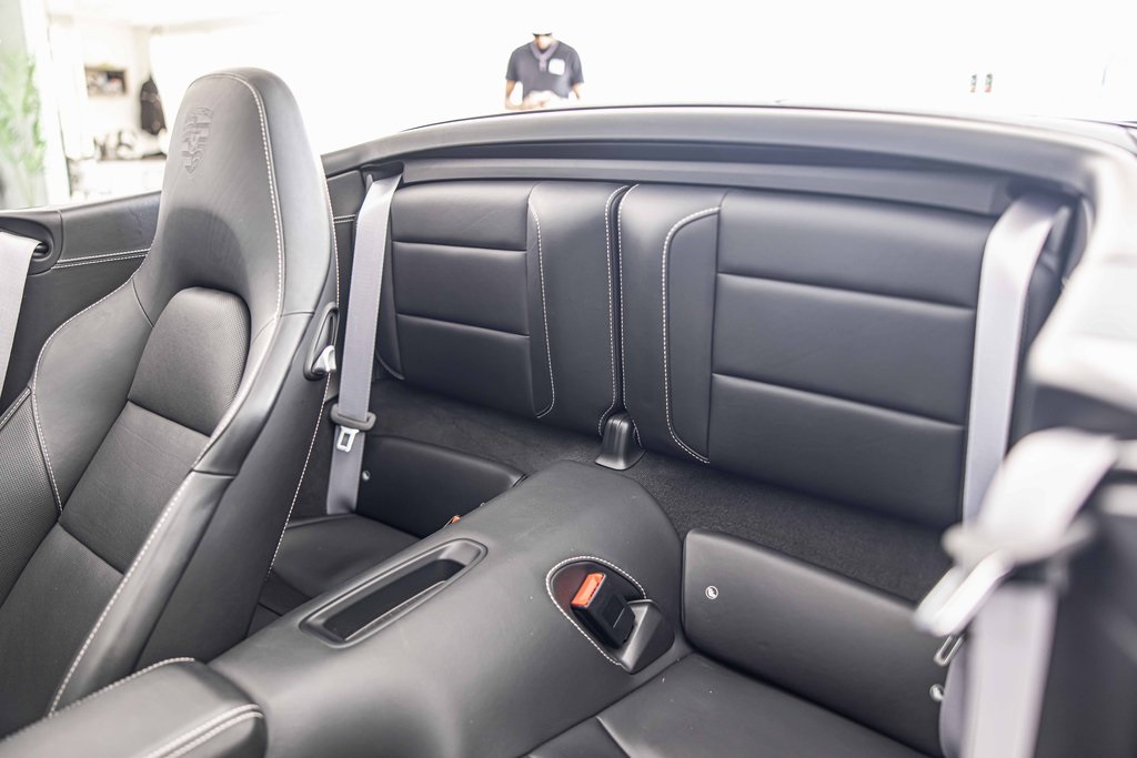 2017 PORSCHE 911 - Image 24