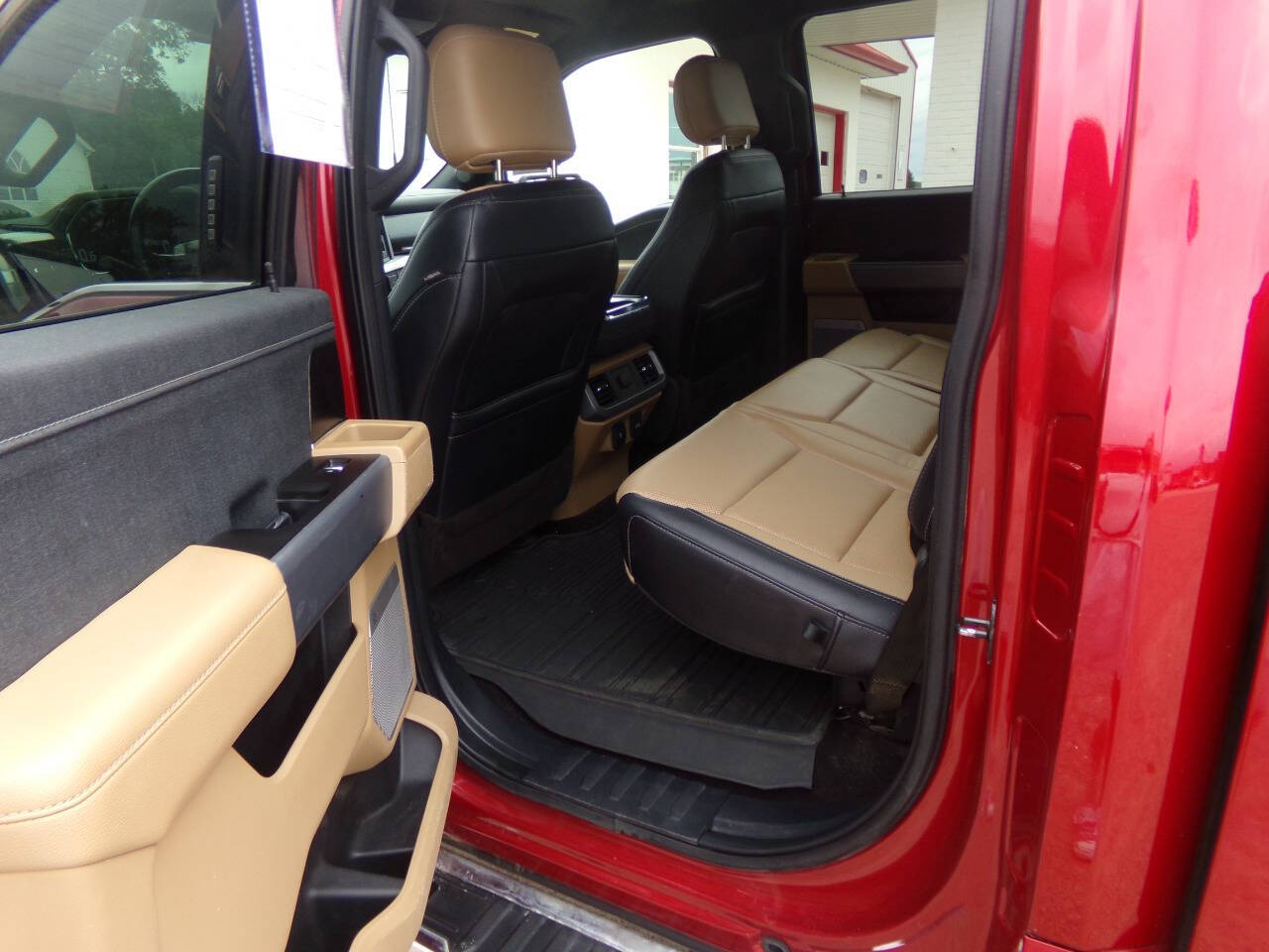 2022 Ford F-150 Lariat photo 19