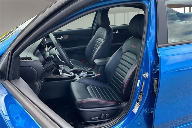 2023 Kia Forte GT photo 18