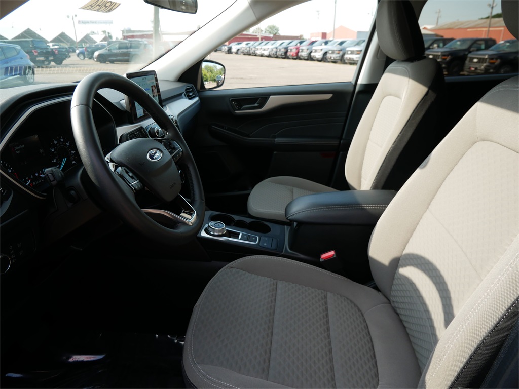 2022 Ford Escape SE photo 15