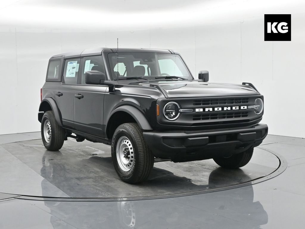 2025 Ford Bronco 4-Door Base's photo
