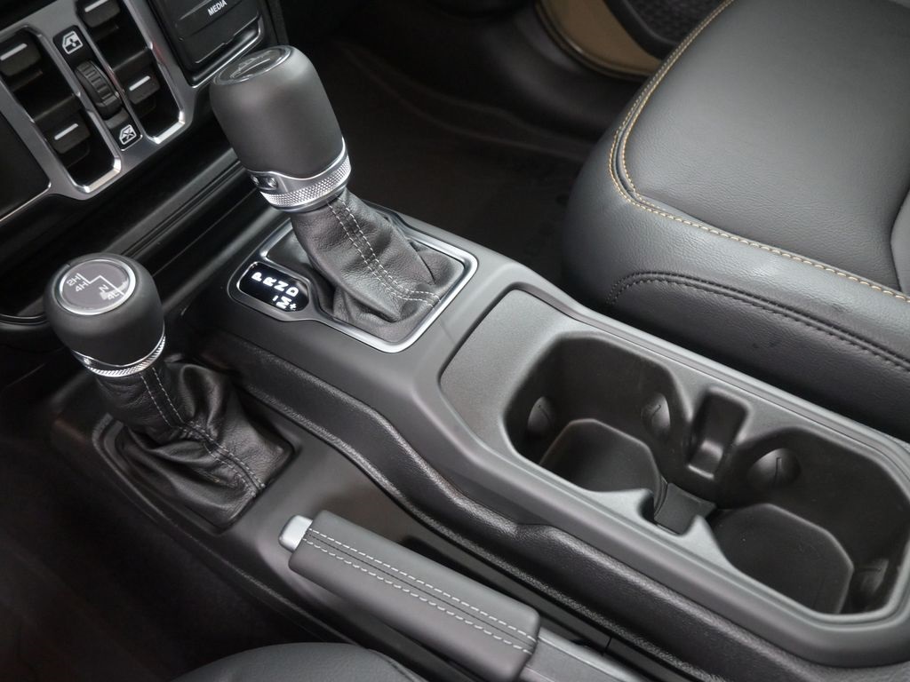 2025 Jeep Gladiator Texas Trail photo 3