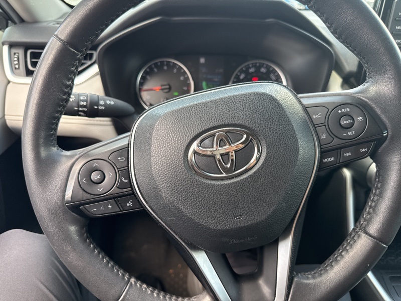 2020 Toyota RAV4 XLE Sport photo 19