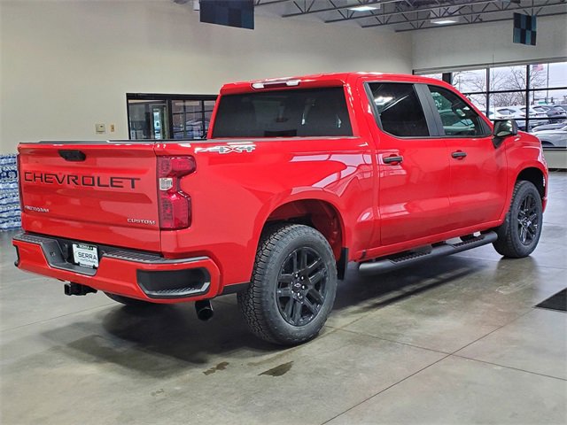 2025 Chevrolet Silverado 1500 Custom photo 4