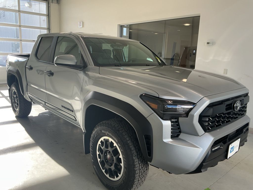 2026 Toyota Tacoma TRD Sport's photo
