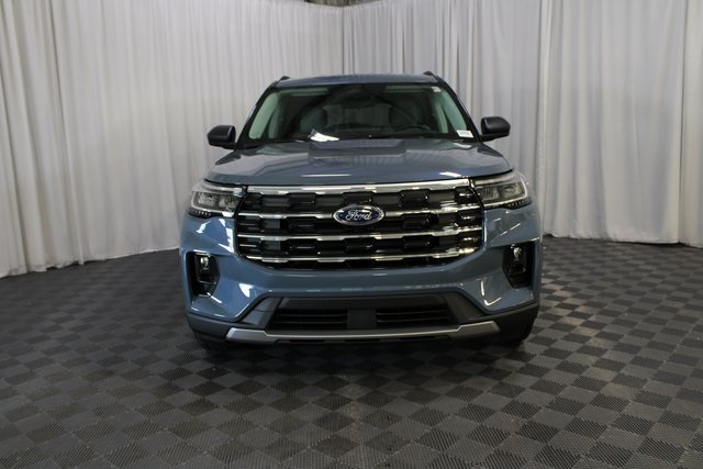 2025 Ford Explorer photo 27