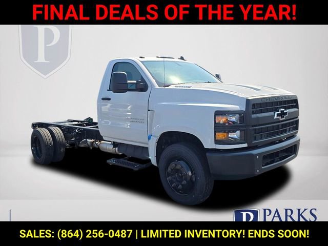2023 Chevrolet Silverado 4500 Medium Duty Chassis Cab Work Truck's photo