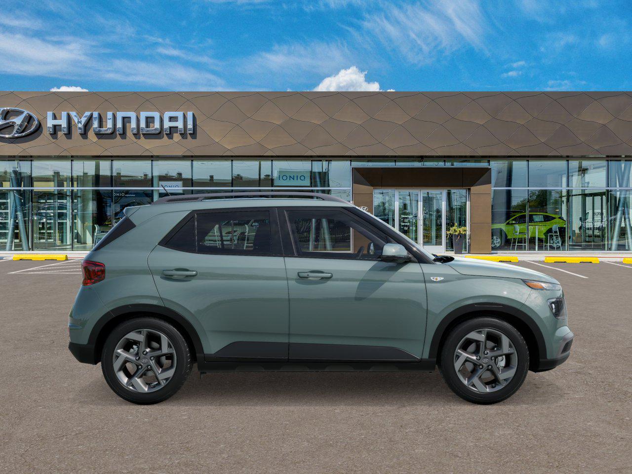 2025 Hyundai Venue SEL photo 5
