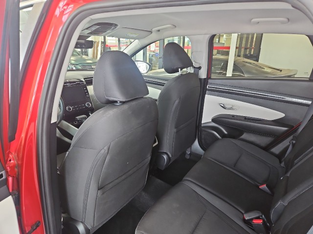 Used 2023 RED Hyundai SEL image 18