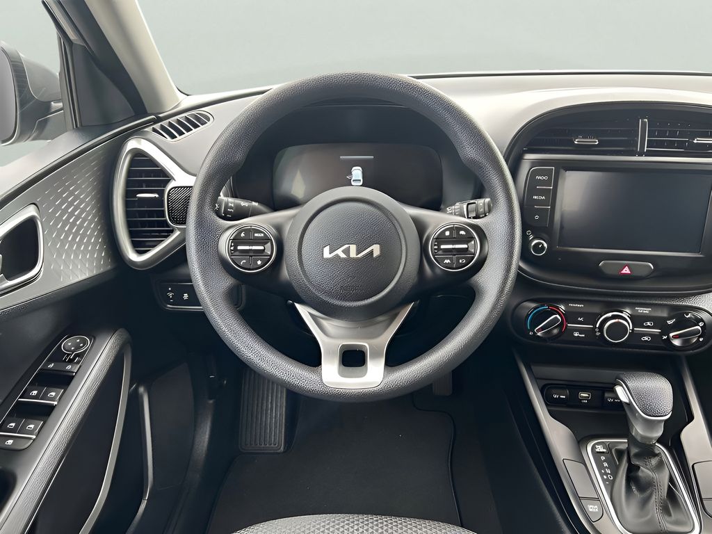 2024 Kia Soul LX photo 12