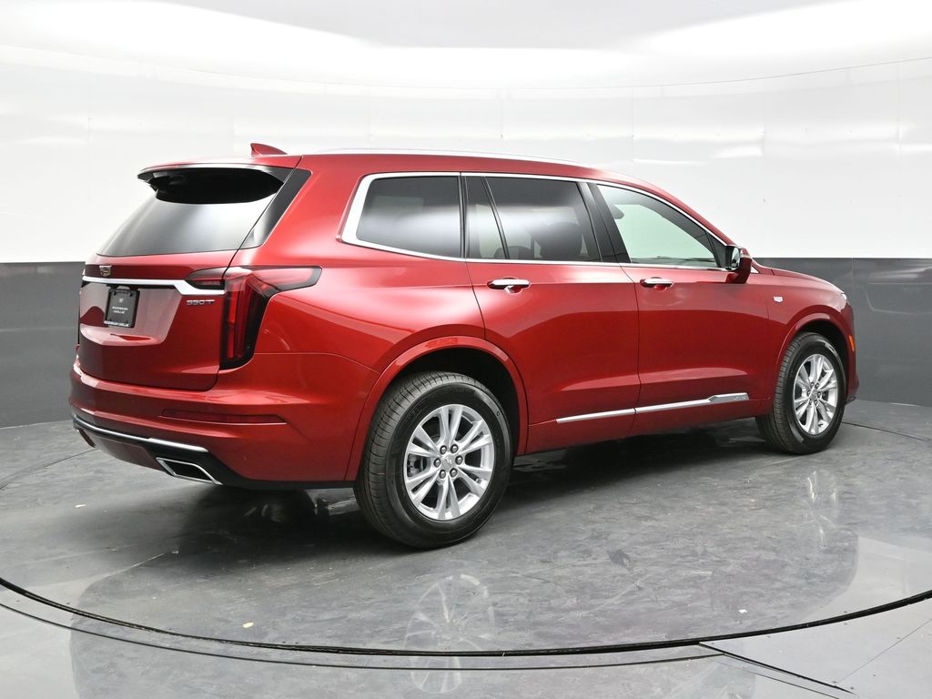 2025 Cadillac XT6 Luxury photo 6