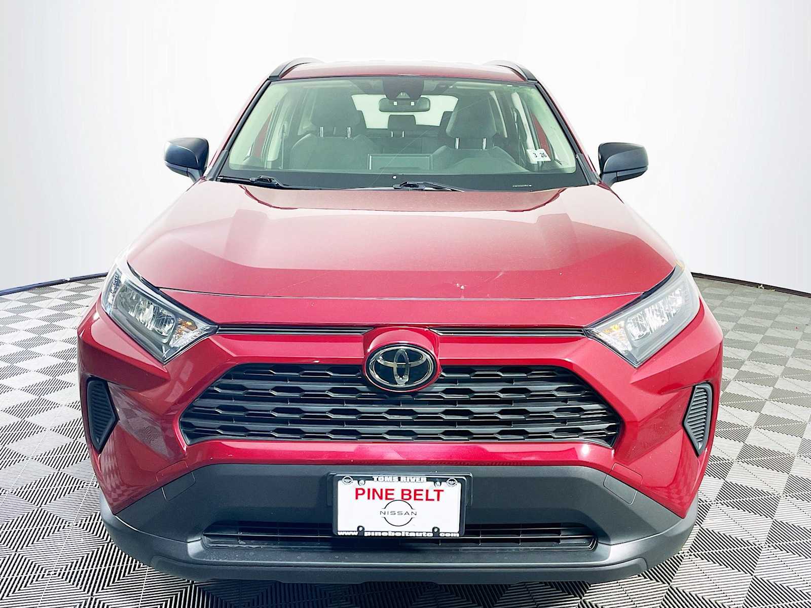 2021 Toyota RAV4 LE photo 2