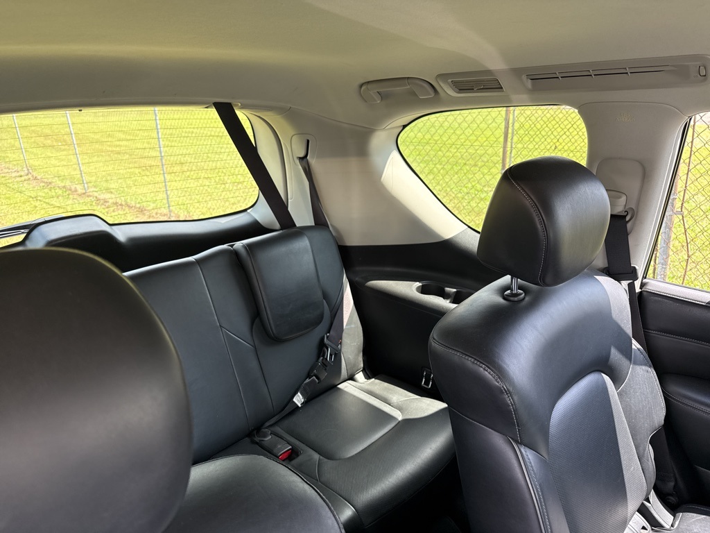 2019 Infiniti QX80 Luxe photo 9