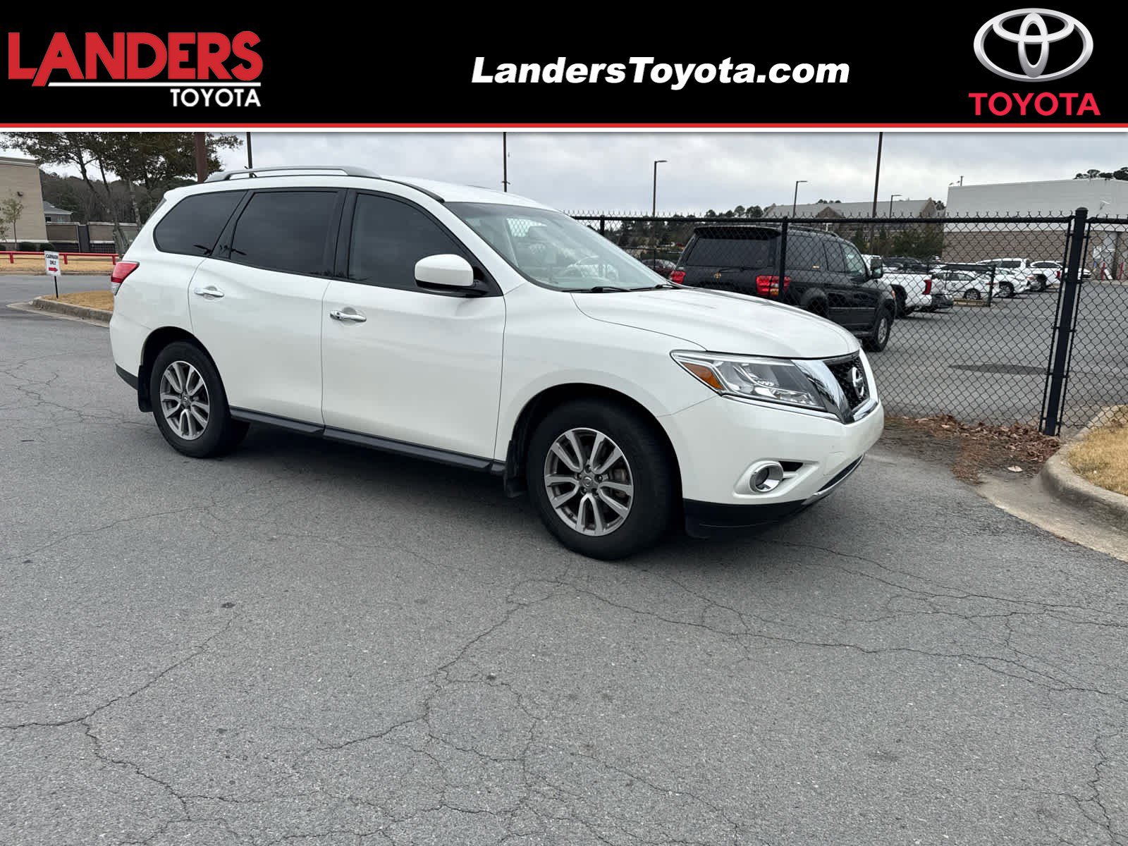 2015 Nissan Pathfinder SV