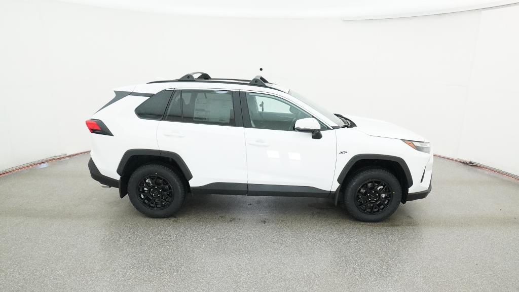 2025 Toyota RAV4 XLE photo 24
