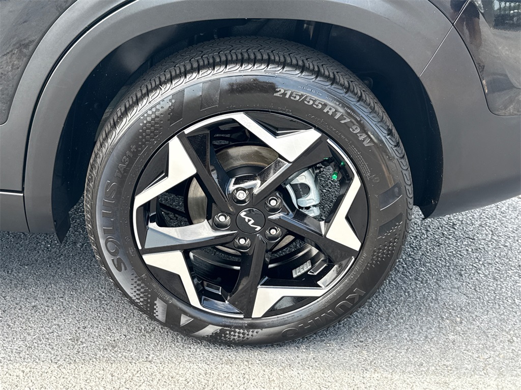 2024 Kia Seltos EX photo 19