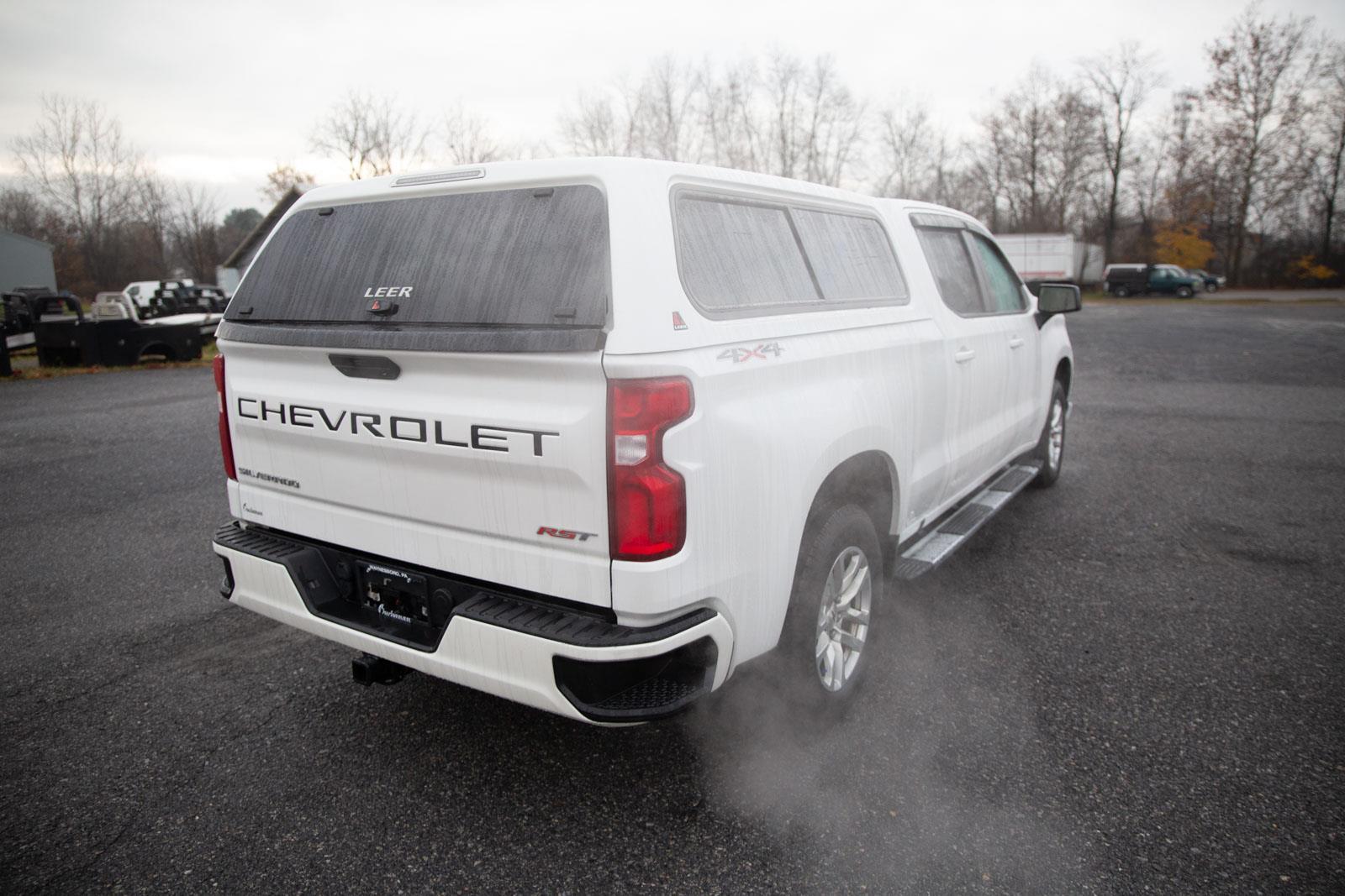 2020 Chevrolet Silverado 1500 RST photo 3
