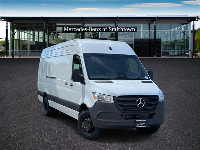2025 Mercedes-Benz Sprinter Cargo Van Base's photo