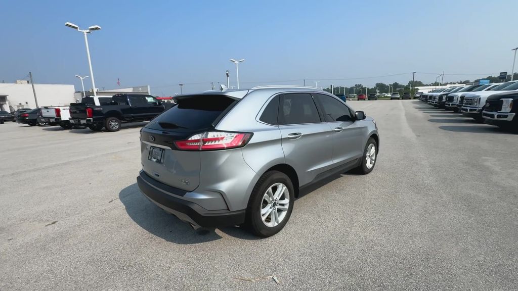 2020 Ford Edge SEL photo 7