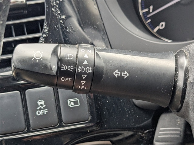 2017 Mitsubishi Outlander SE photo 24