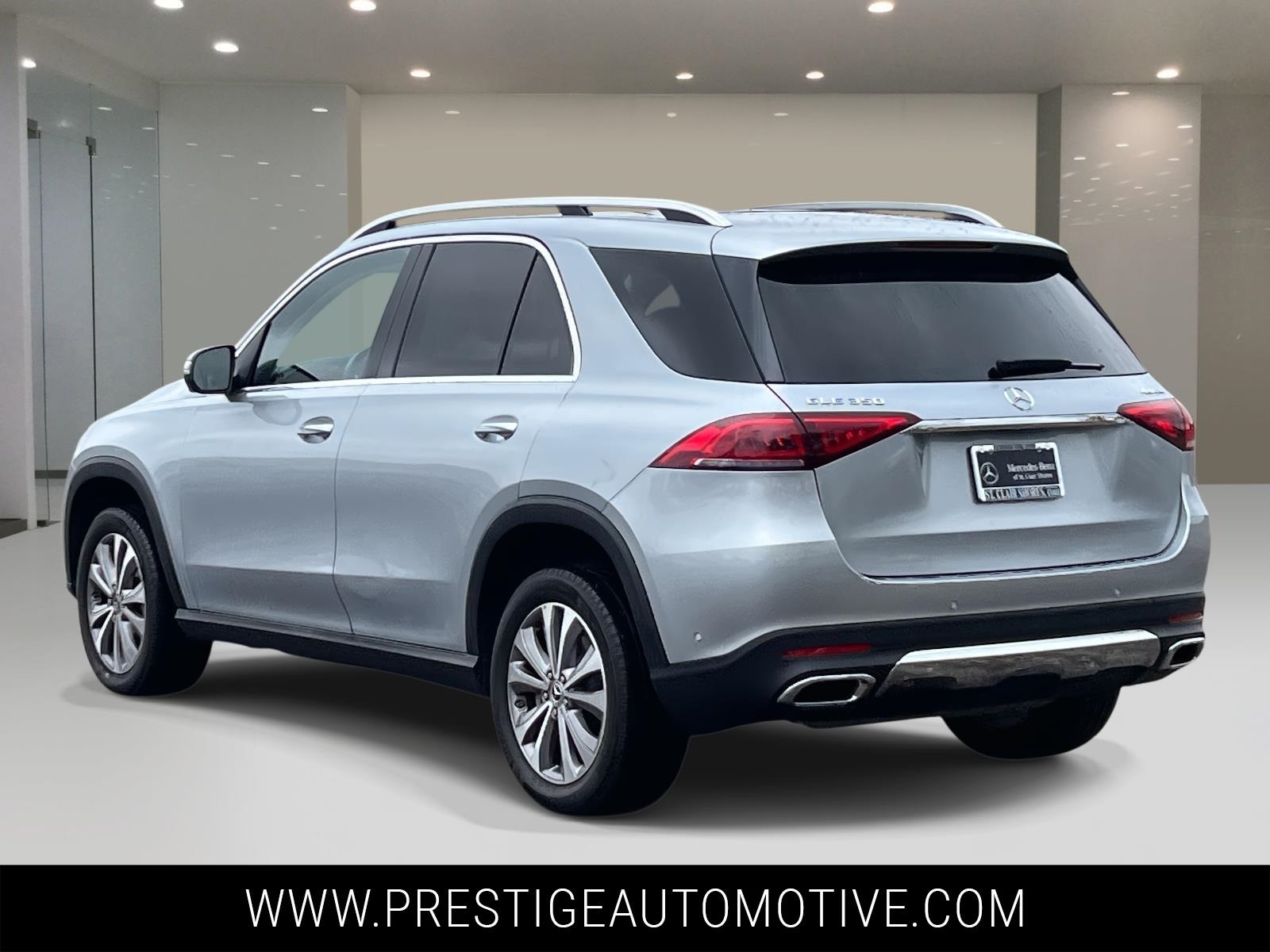2022 Mercedes Benz GLE 350 4MATIC photo 3