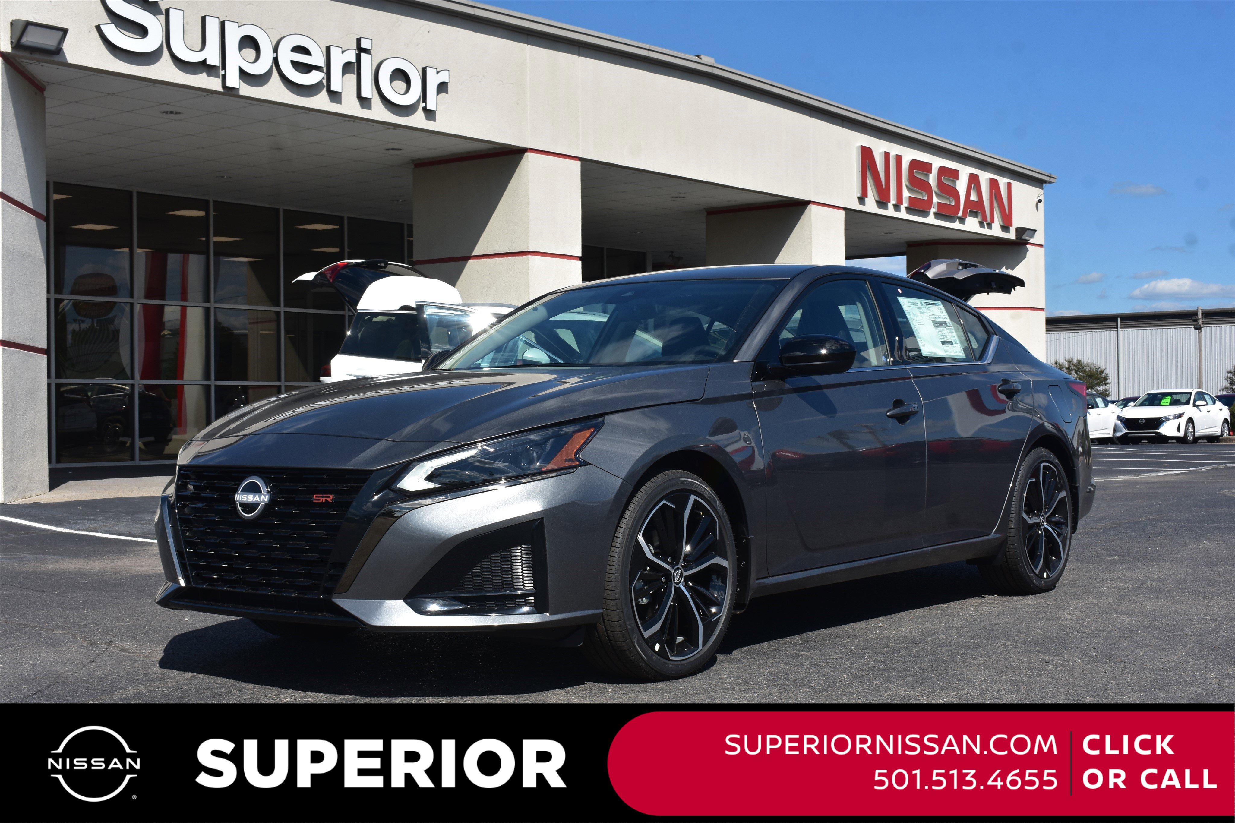 2025 Nissan Altima SR's photo