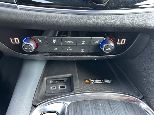 2023 Buick Enclave Essence photo 26