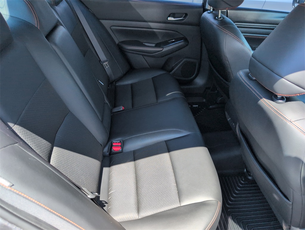 2019 Nissan Altima 2.5 SR photo 15