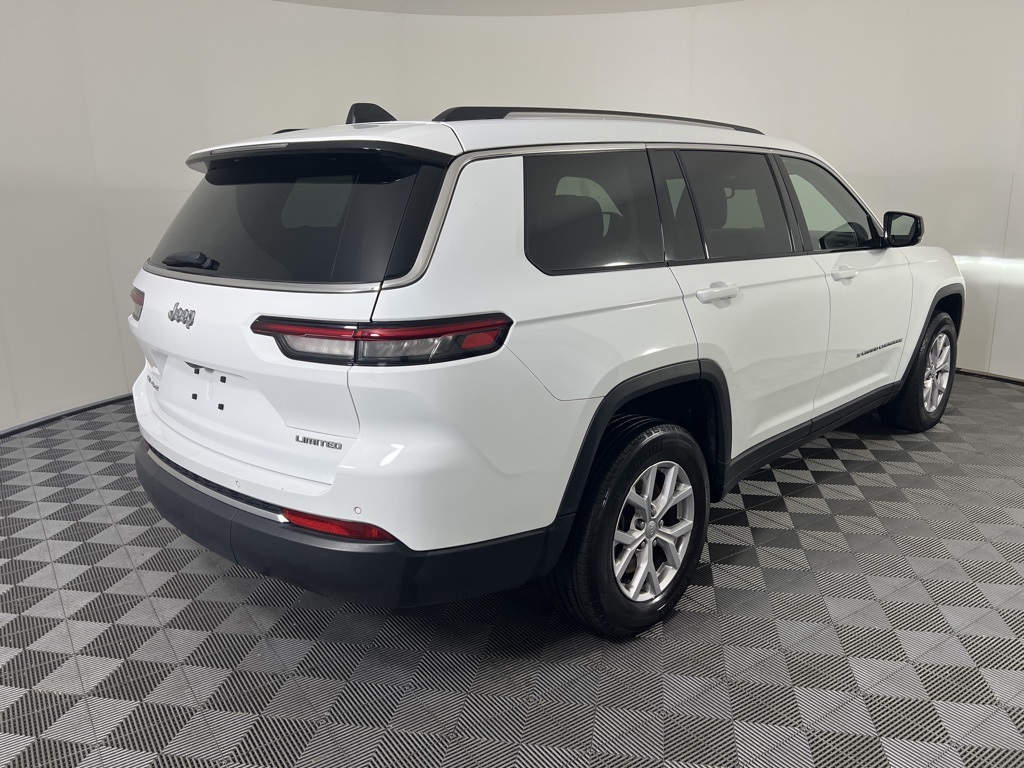 2022 Jeep Grand Cherokee Limited photo 2