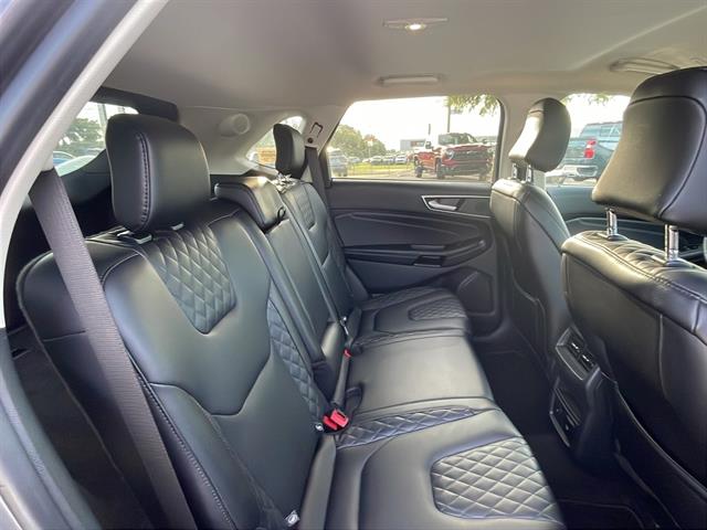 2024 Ford Edge Titanium photo 11
