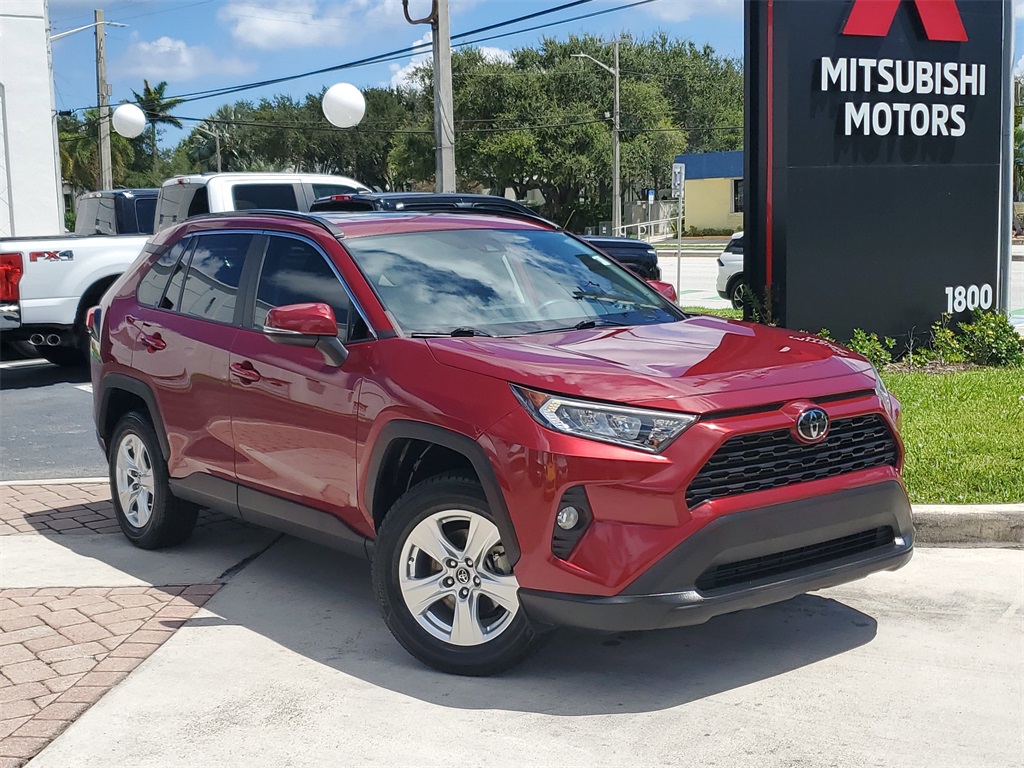 2019 Toyota RAV4 XLE photo 27