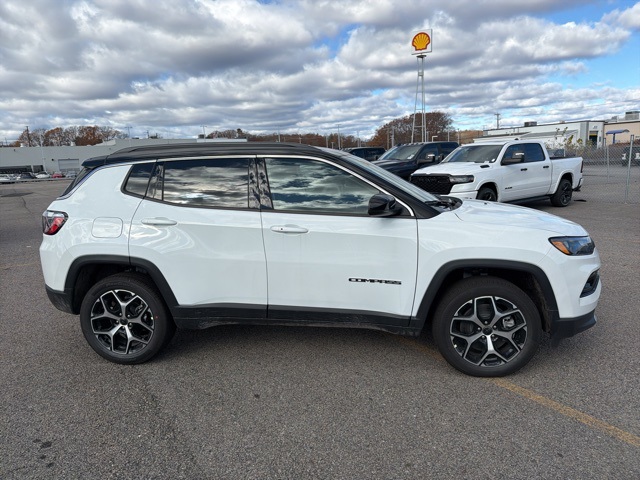 2026 Jeep Compass Limited photo 2