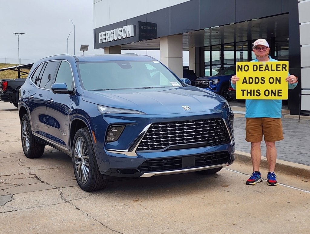 2026 Buick Enclave Avenir's photo