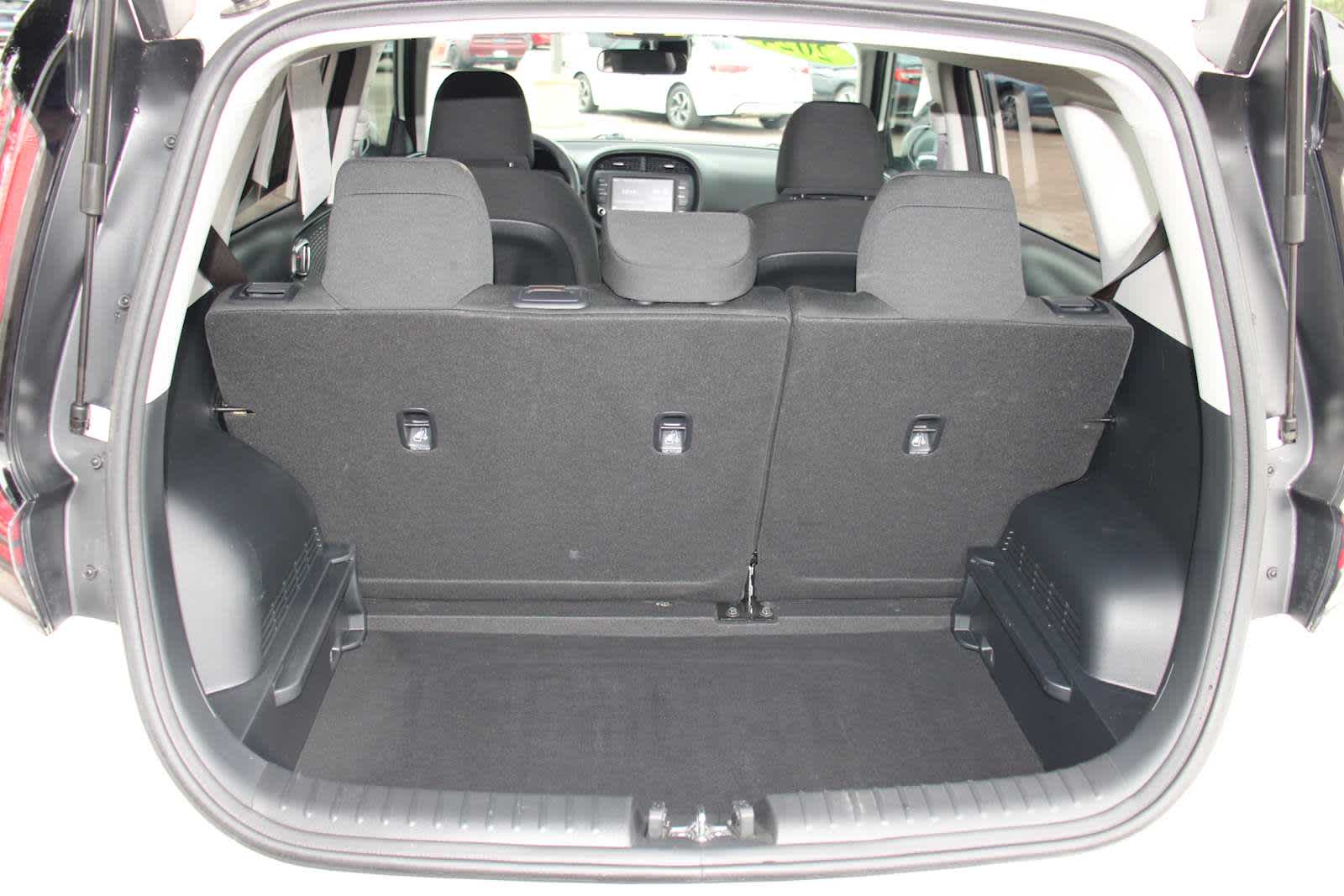 2024 Kia Soul LX photo 32