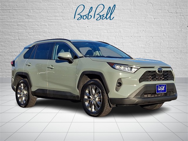 2020 Toyota RAV4 XLE Premium's photo