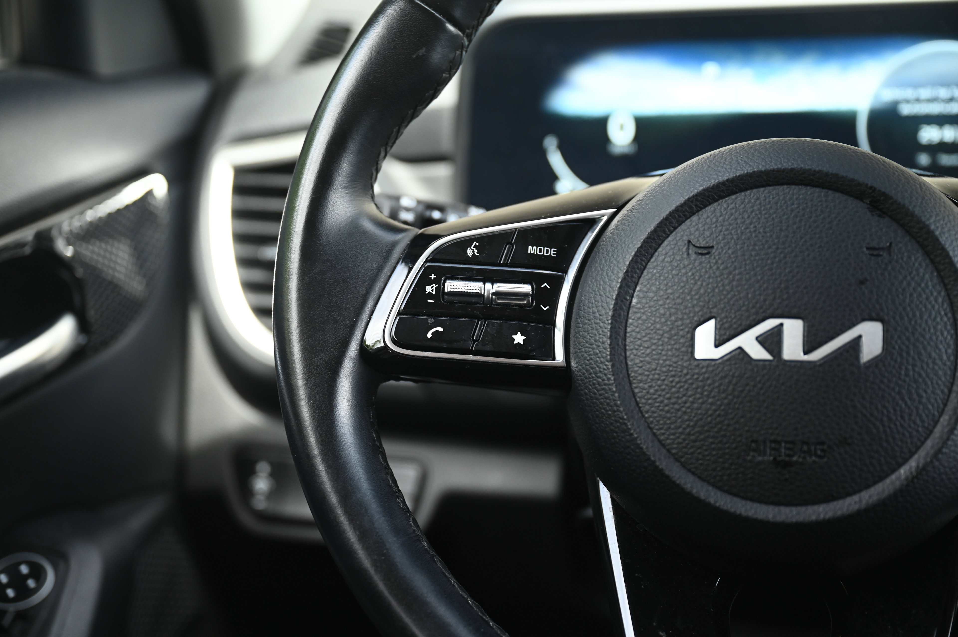 2024 Kia Seltos EX photo 33