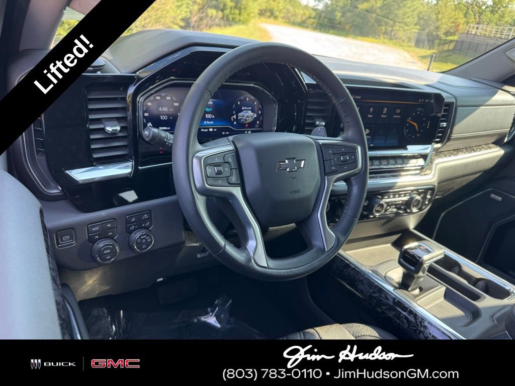 2023 Chevrolet Silverado 1500 RST photo 4