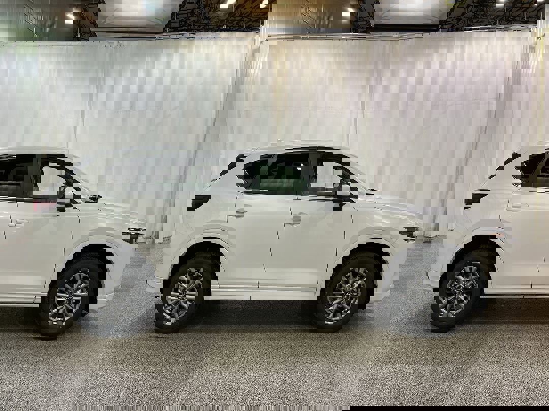 2025 Mazda CX-5 2.5 S Preferred photo 3