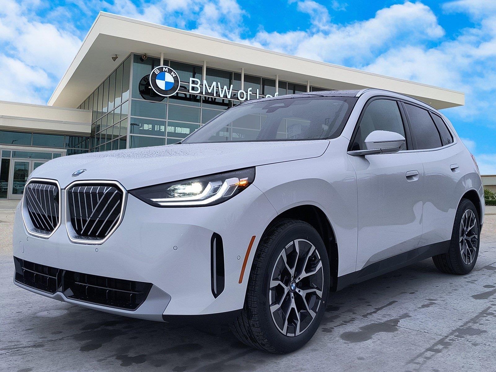 2026 BMW X3 30's photo