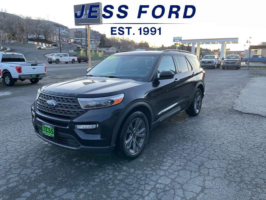 2022 Ford Explorer XLT's photo