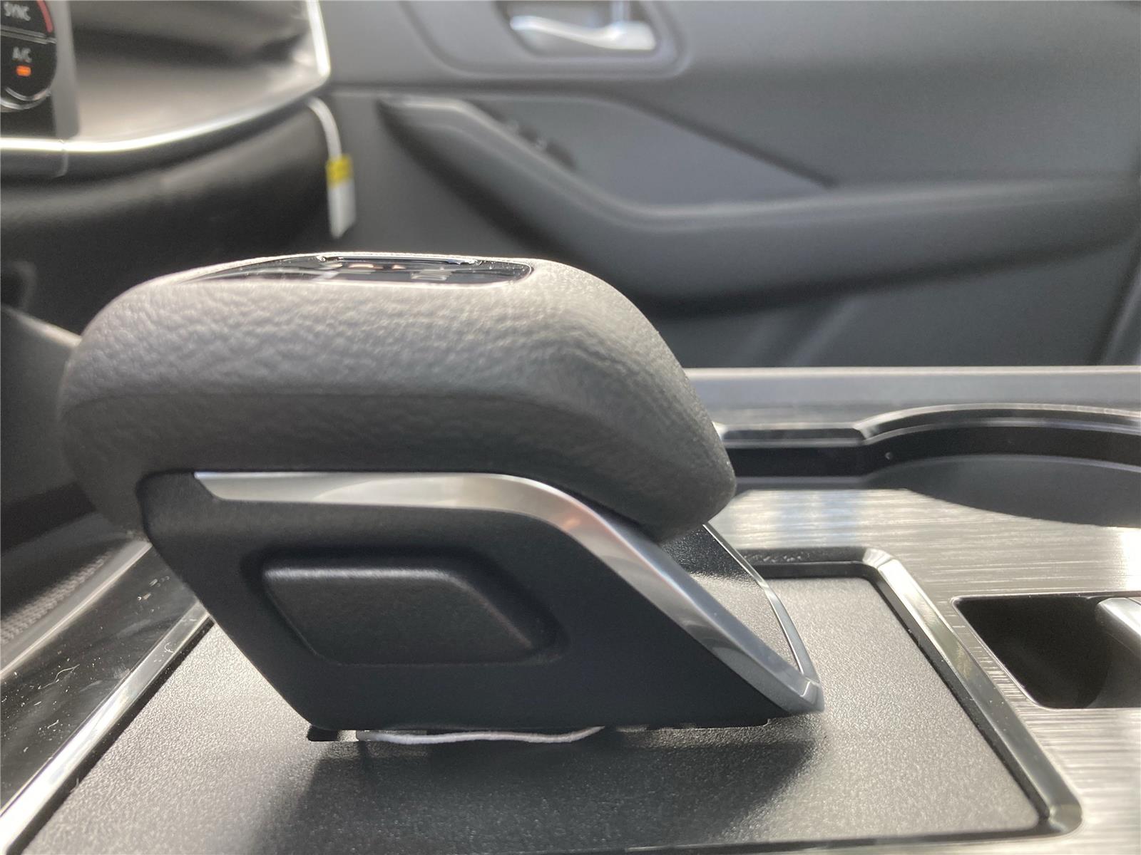 2026 Nissan Rogue SV photo 17