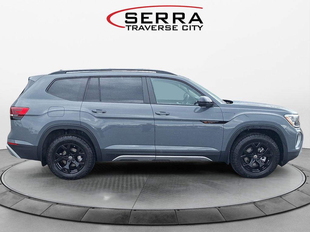 2025 Volkswagen Atlas Peak Edition SE photo 6
