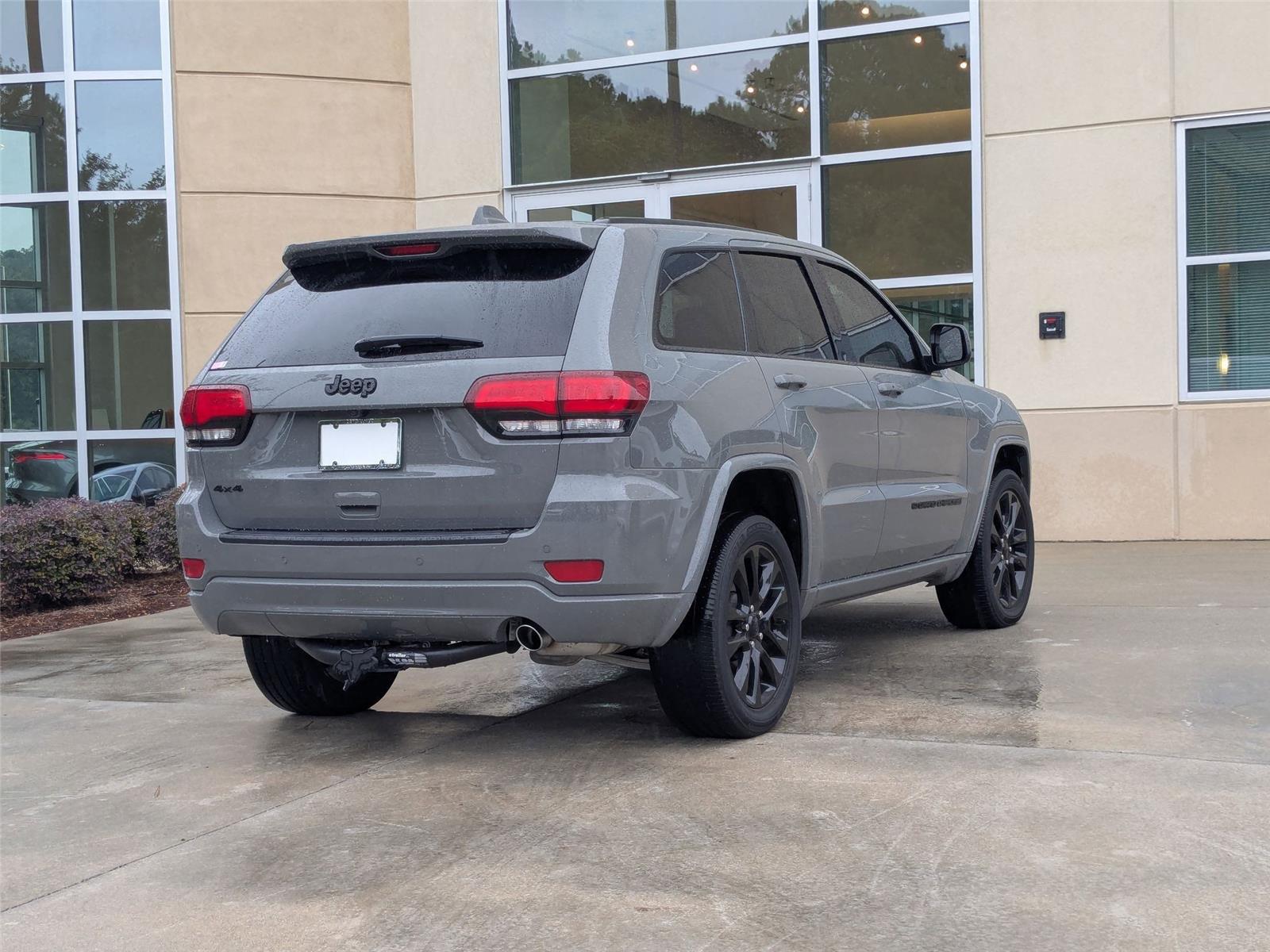 2022 Jeep Cherokee Laredo X photo 5