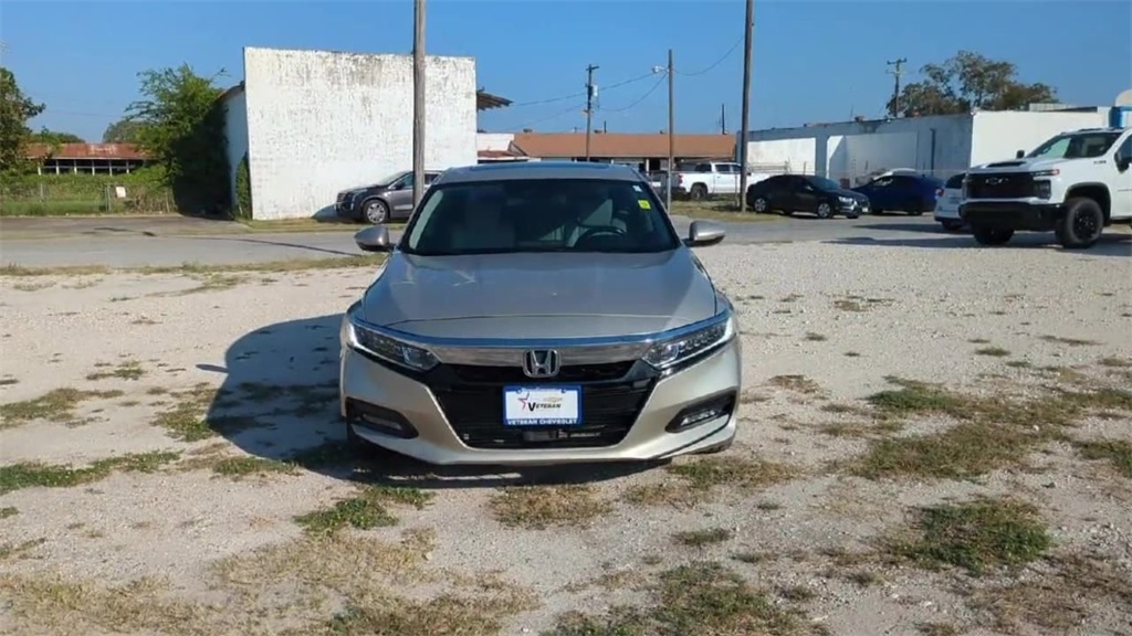 2018 Honda Accord EX-L 2.0T photo 2