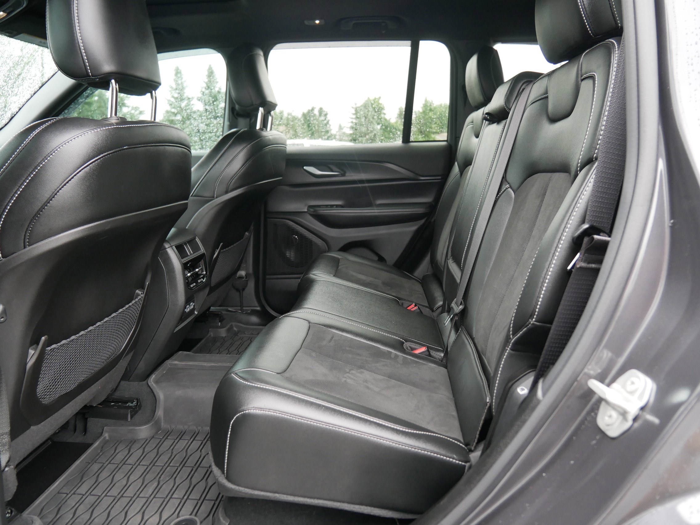 2024 Jeep Grand Cherokee Altitude X photo 10