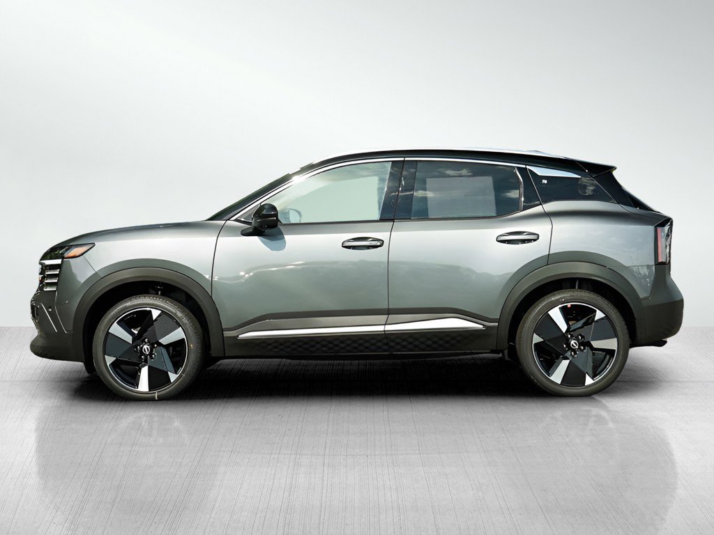 2025 Nissan Kicks SR photo 3