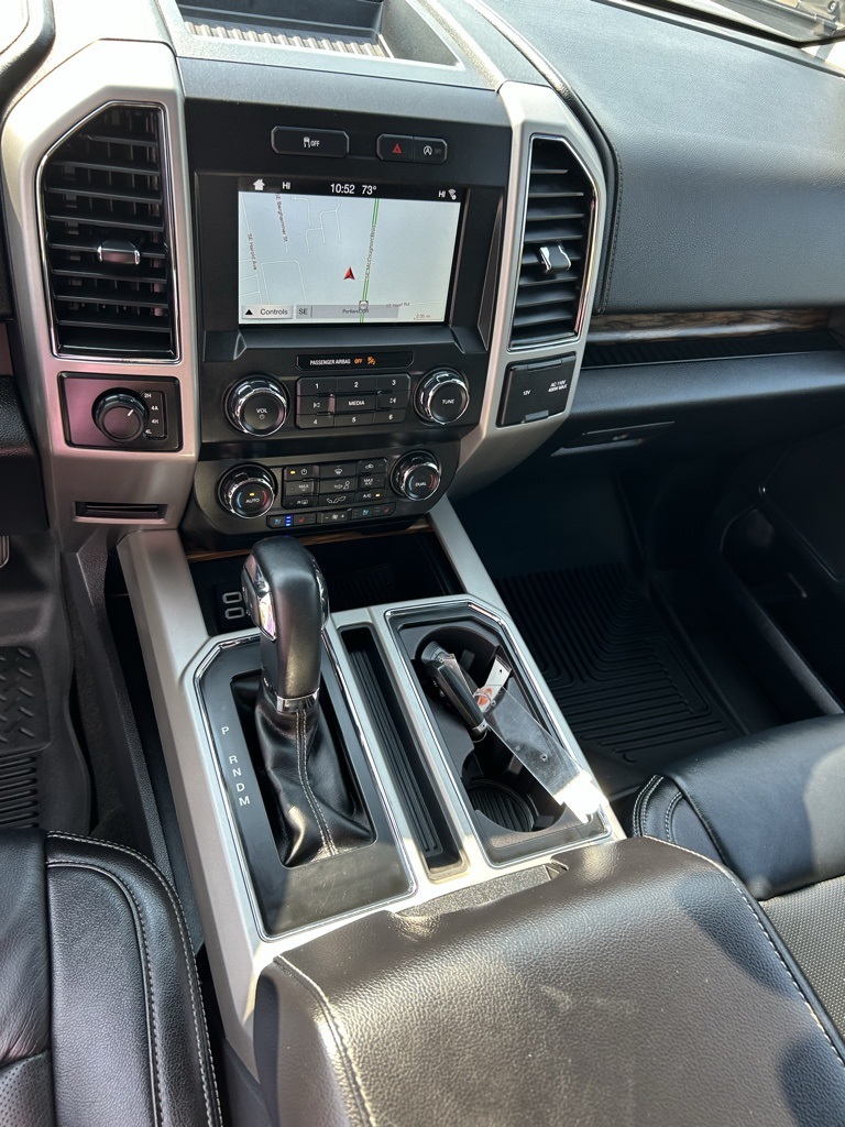 2019 Ford F-150 Lariat photo 22