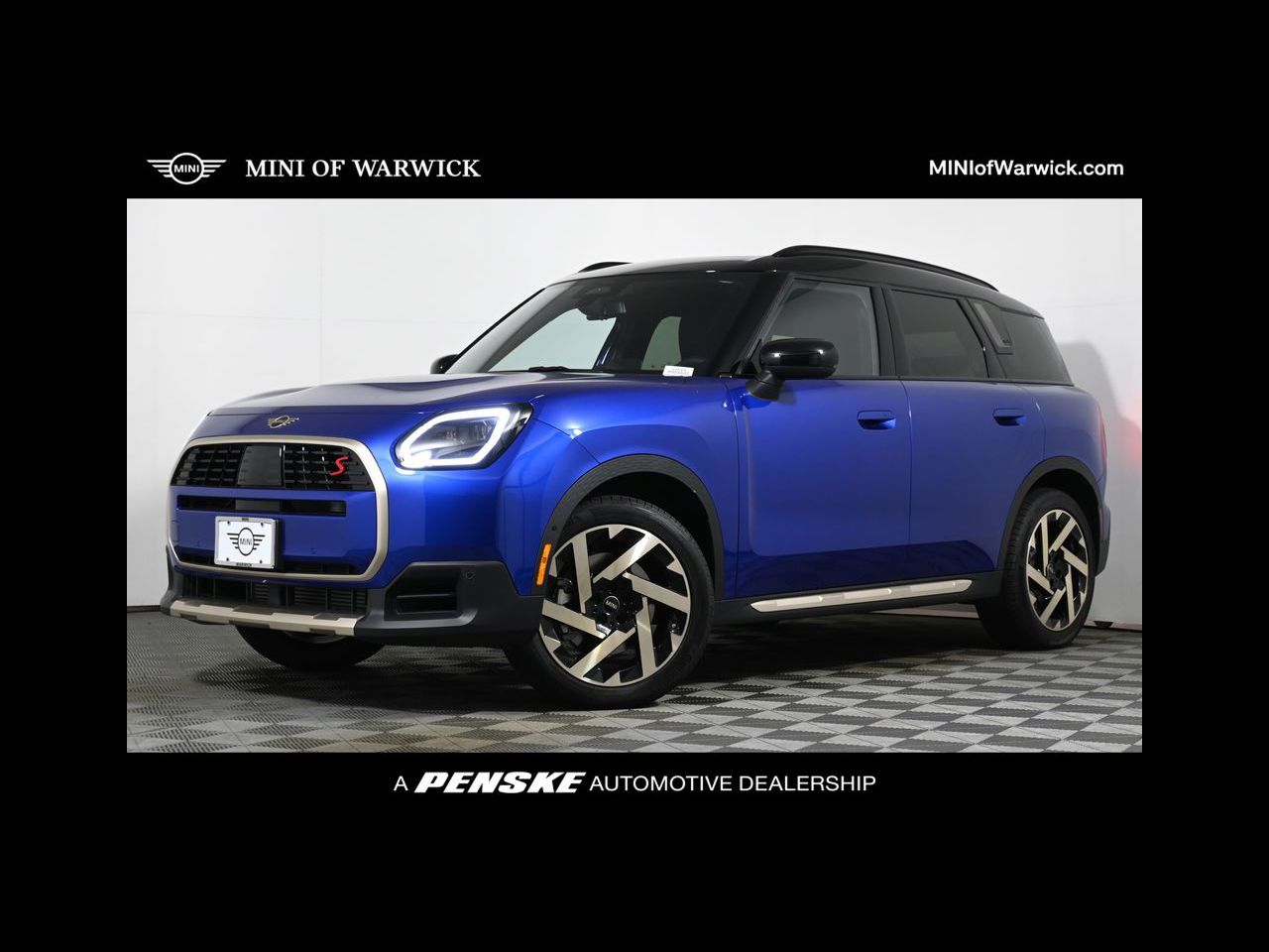 2025 MINI Countryman S's photo